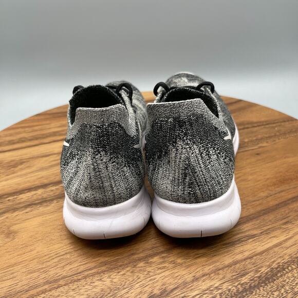 Nike Free RN Flyknit Shoes Womens 9 Oreo Black White Running Comfort Walking Gym - Picture 4 of 8